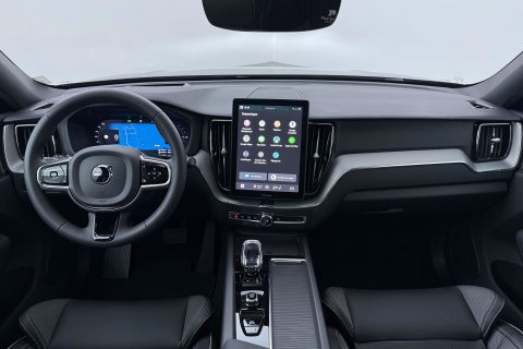 Volvo XC60 T6 Plus Black Edition | Harman/Kardon | Panoramadak | ACC | 360° Camera | Head-Up | Pilot Assist | Stoel+Stuurverwarming