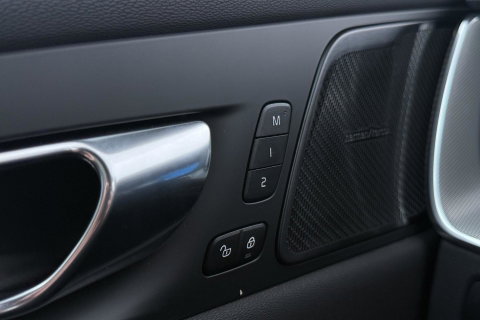 Volvo XC60 T6 Plus Black Edition | Harman/Kardon | Panoramadak | ACC | 360° Camera | Head-Up | Pilot Assist | Stoel+Stuurverwarming