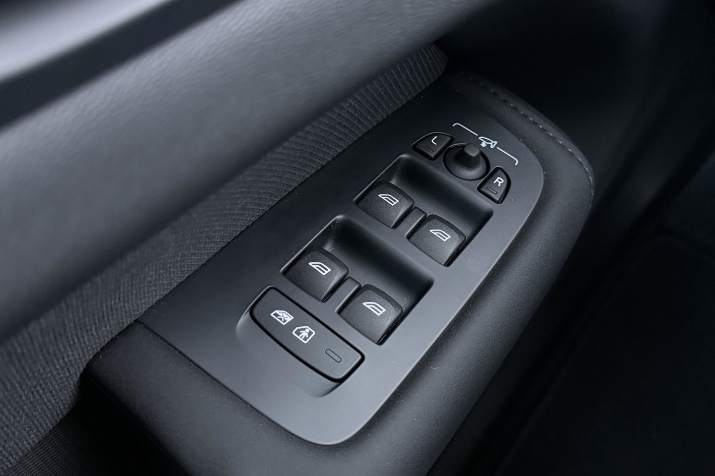Volvo XC60 T6 Plus Black Edition | Harman/Kardon | Panoramadak | ACC | 360° Camera | Head-Up | Pilot Assist | Stoel+Stuurverwarming