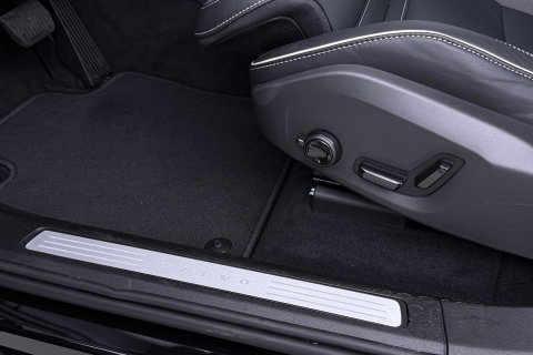 Volvo XC60 T6 Plus Black Edition | Harman/Kardon | Panoramadak | ACC | 360° Camera | Head-Up | Pilot Assist | Stoel+Stuurverwarming