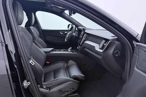 Volvo XC60 T6 Plus Black Edition | Harman/Kardon | Panoramadak | ACC | 360° Camera | Head-Up | Pilot Assist | Stoel+Stuurverwarming