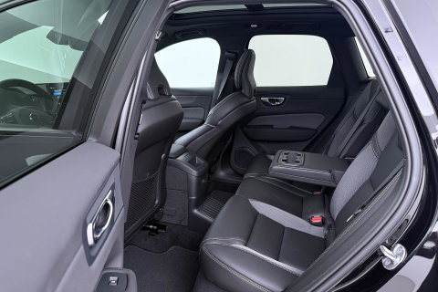 Volvo XC60 T6 Plus Black Edition | Harman/Kardon | Panoramadak | ACC | 360° Camera | Head-Up | Pilot Assist | Stoel+Stuurverwarming