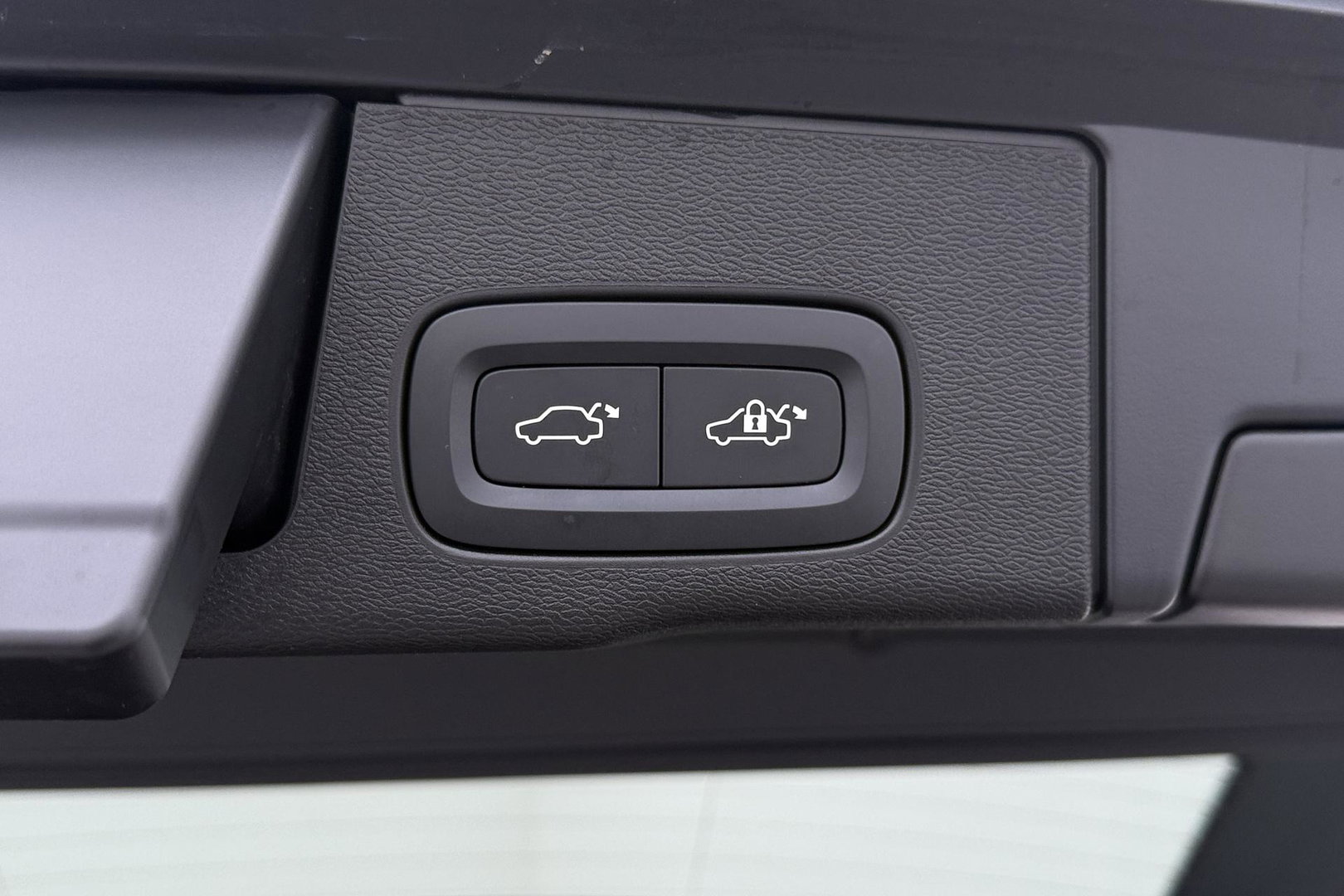 Volvo XC60 T6 Plus Black Edition | Harman/Kardon | Panoramadak | ACC | 360° Camera | Head-Up | Pilot Assist | Stoel+Stuurverwarming