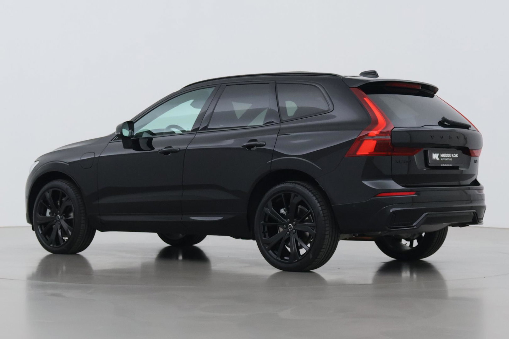 Volvo XC60 T6 Plus Black Edition | Harman/Kardon | Panoramadak | ACC | 360° Camera | Head-Up | Pilot Assist | Stoel+Stuurverwarming