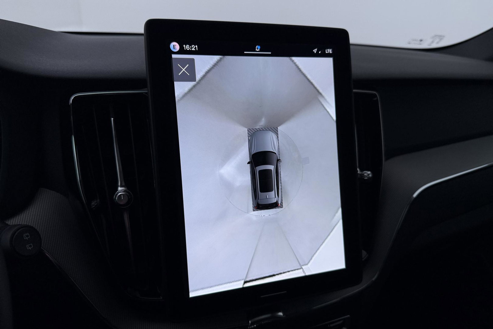 Volvo XC60 T6 Plus Black Edition | Harman/Kardon | Panoramadak | Head-Up | 360-camera