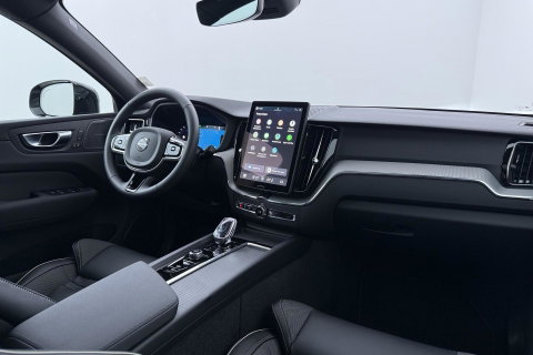 Volvo XC60 T6 Plus Black Edition | Harman/Kardon | Panoramadak | Head-Up | 360-camera