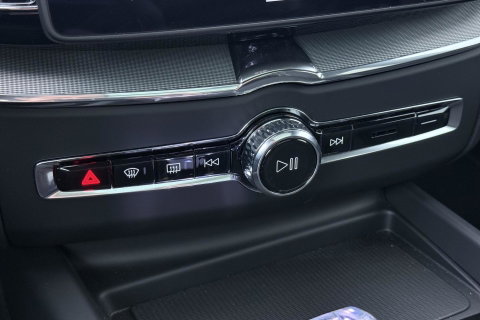 Volvo XC60 T6 Plus Black Edition | Harman/Kardon | Panoramadak | Head-Up | 360-camera