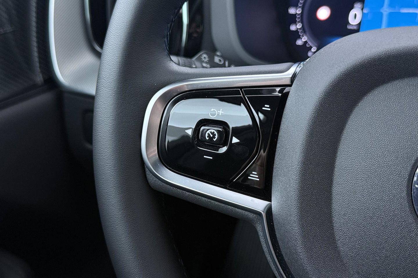 Volvo XC60 T6 Plus Black Edition | Harman/Kardon | Panoramadak | Head-Up | 360-camera