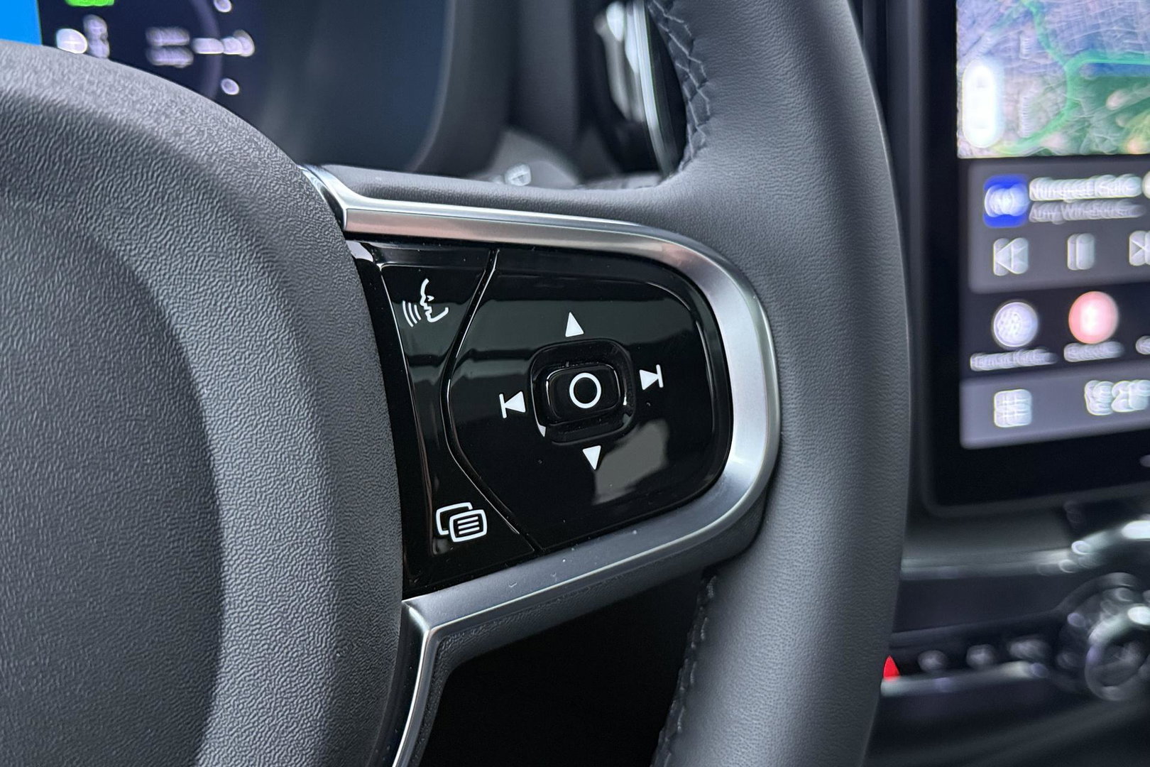 Volvo XC60 T6 Plus Black Edition | Harman/Kardon | Panoramadak | Head-Up | 360-camera