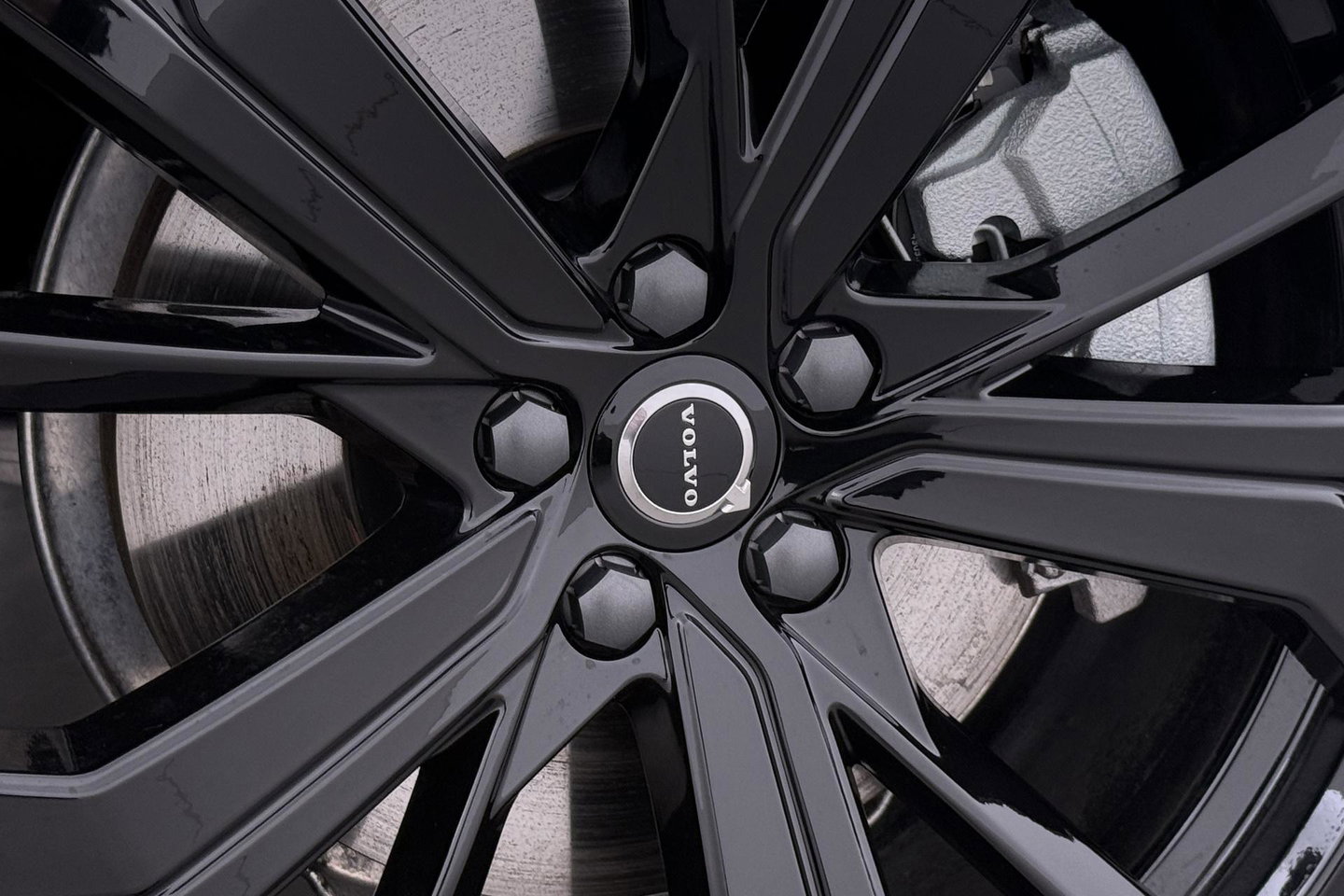 Volvo XC60 T6 Plus Black Edition | Harman/Kardon | Panoramadak | Head-Up | 360-camera