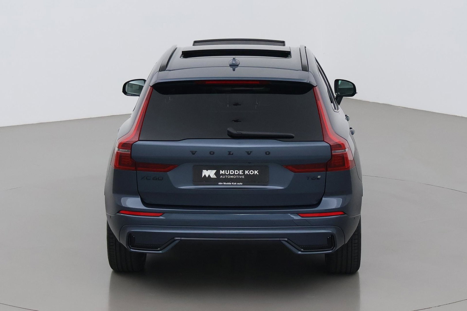Volvo XC60 T6 Plus Black Edition | Harman/Kardon | Panoramadak | Head-Up | 360-camera
