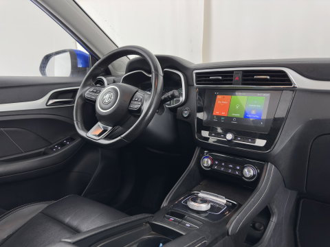 MG ZS EV Luxury 45 kWh (INCL-BTW) Aut. *PANO | LEATHER | CCS-FASTLOADER | KEYLESS | NAVI-FULLMAP | ADAPTIVE-CRUISE | CAMERA | HEATED-SPORTSEATS | CARPLAY | BLINDSPOT | DAB | LANE-ASSIST | 17''ALU*