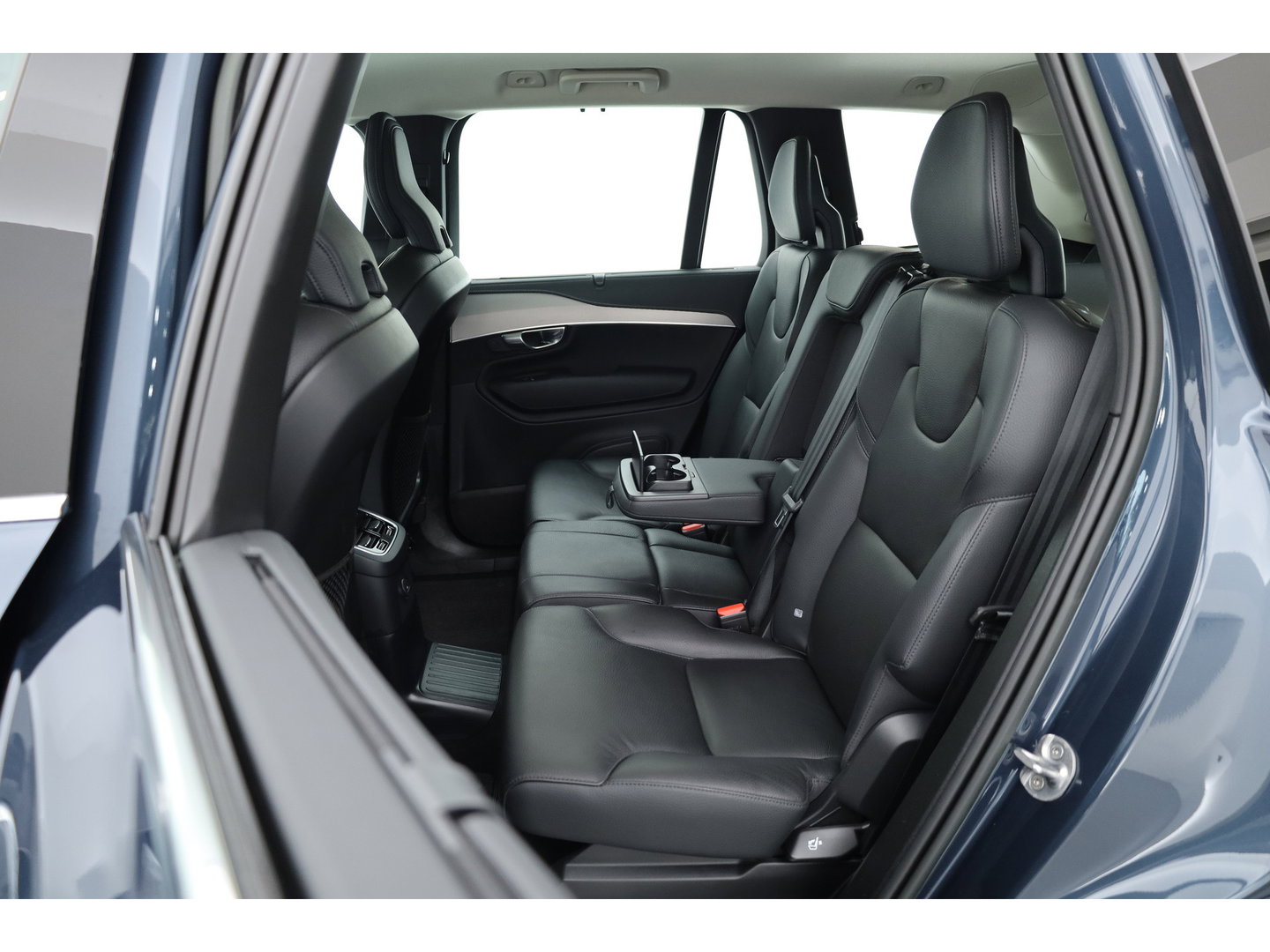 Volvo XC90 2.0 T8 Plug-in hybrid AWD Plus Bright | 360 camera | Leer | Stoel + stuur verw. | Harman & Kardon | Blis |