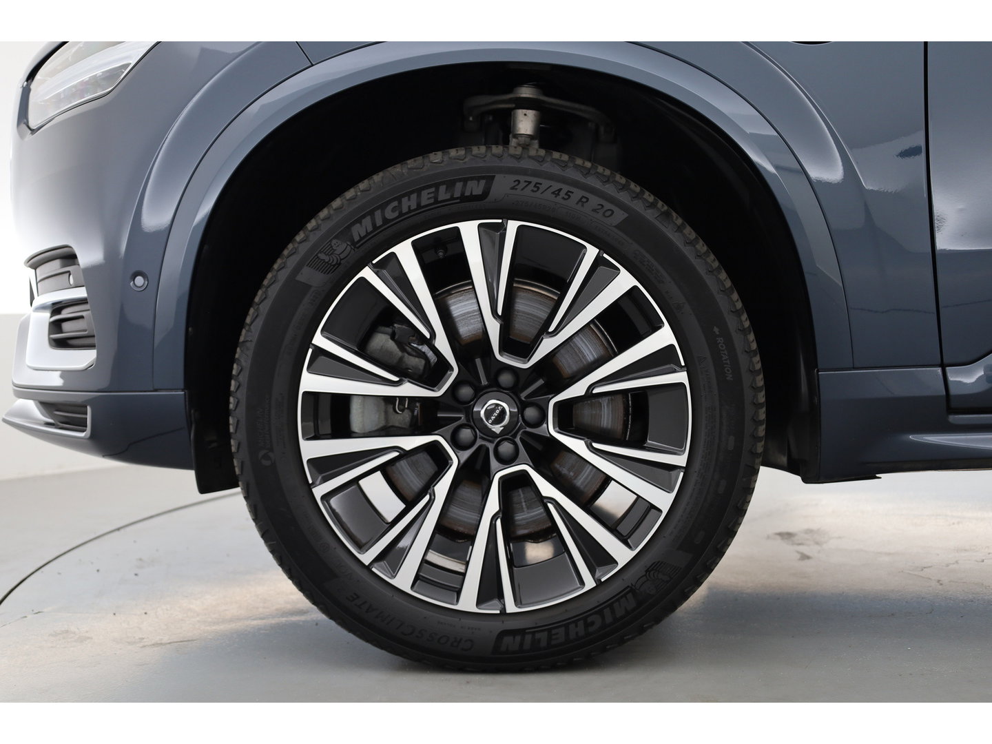 Volvo XC90 2.0 T8 Plug-in hybrid AWD Plus Bright | 360 camera | Leer | Stoel + stuur verw. | Harman & Kardon | Blis |