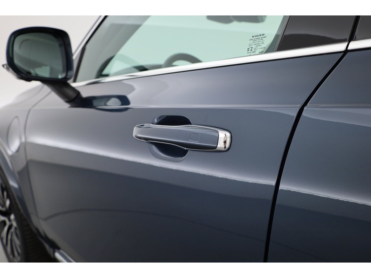 Volvo XC90 2.0 T8 Plug-in hybrid AWD Plus Bright | 360 camera | Leer | Stoel + stuur verw. | Harman & Kardon | Blis |