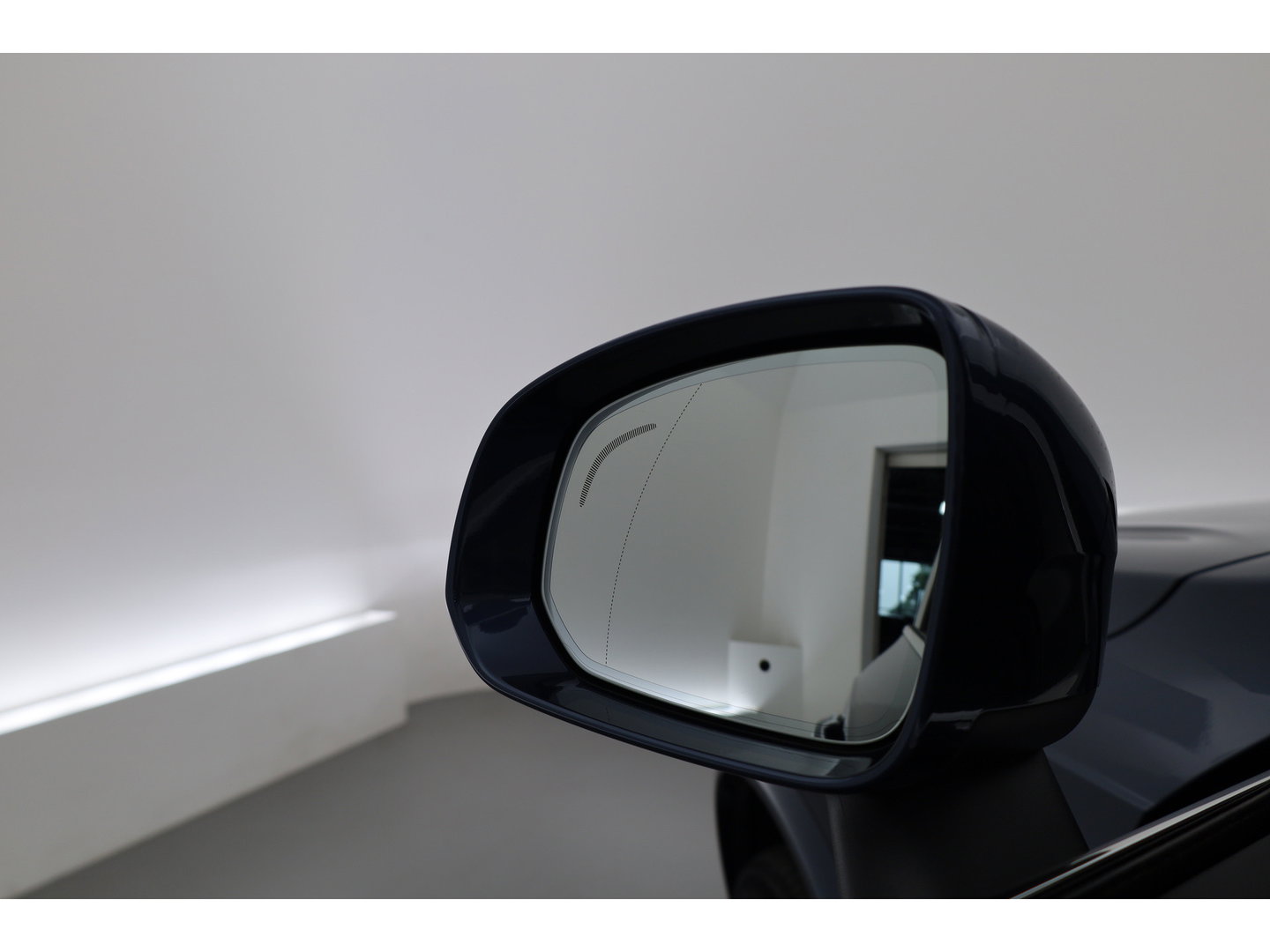 Volvo XC90 2.0 T8 Plug-in hybrid AWD Plus Bright | 360 camera | Leer | Stoel + stuur verw. | Harman & Kardon | Blis |