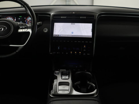 Hyundai Tucson 1.6 T-GDI HEV Comfort Smart | Trekhaak | Adaptive cruise | Stuur/stoel verwarming | Climate control | Carplay | Camera | Park assist | Full LED | KRELL Sound |