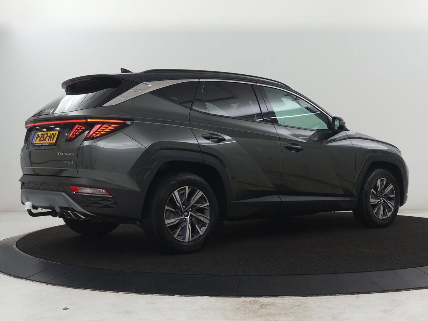 Hyundai Tucson 1.6 T-GDI HEV Comfort Smart | Trekhaak | Adaptive cruise | Stuur/stoel verwarming | Climate control | Carplay | Camera | Park assist | Full LED | KRELL Sound |