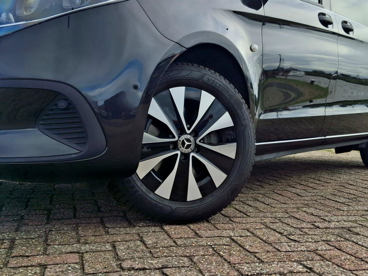 Mercedes-Benz Vito TOURER 114 114 CDI Select L2 9G-Tronic LED | TREKHAAK | LEDER | EX BPM/BTW | STUURVERWARMING