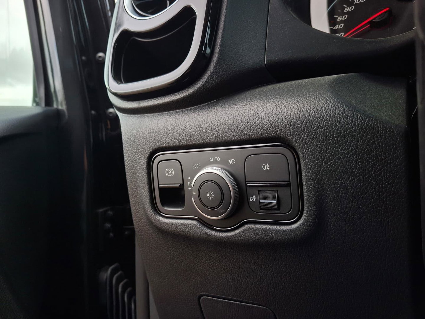 Mercedes-Benz Vito TOURER 114 114 CDI Select L2 9G-Tronic LED | TREKHAAK | LEDER | EX BPM/BTW | STUURVERWARMING