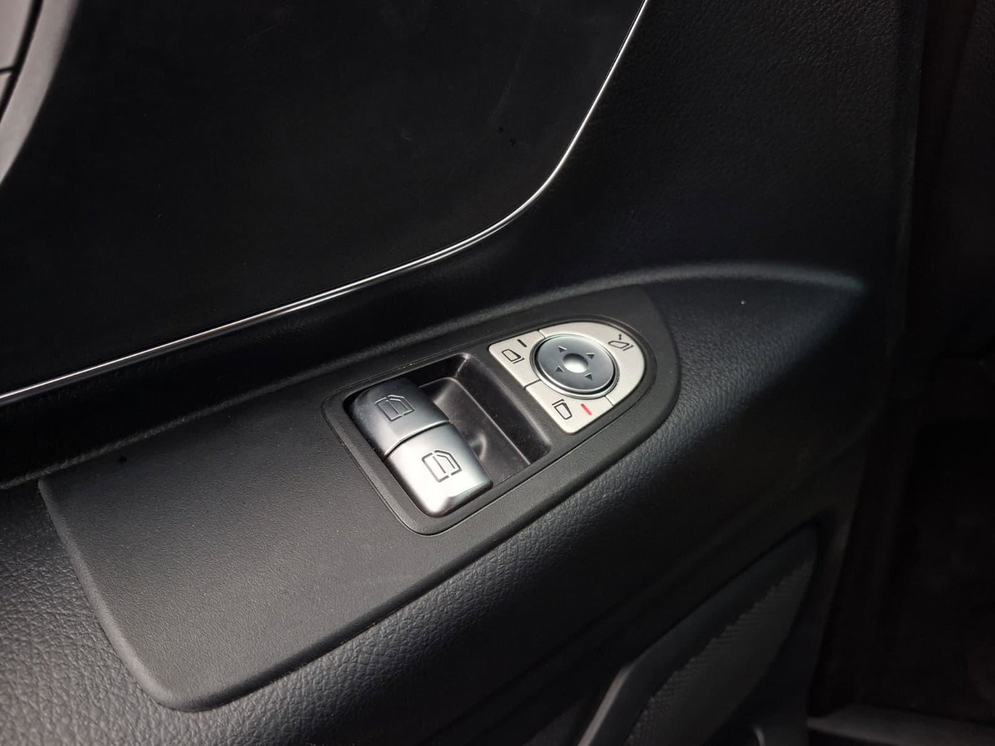 Mercedes-Benz Vito TOURER 114 114 CDI Select L2 9G-Tronic LED | TREKHAAK | LEDER | EX BPM/BTW | STUURVERWARMING