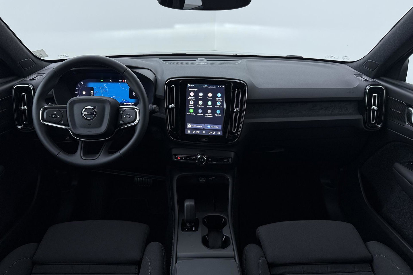 Volvo EX40 Single Motor Extended Range Plus | 82 kWh | Harman/Kardon | 360° Camera | BLIS | Stoel+Stuurverwarming | ACC