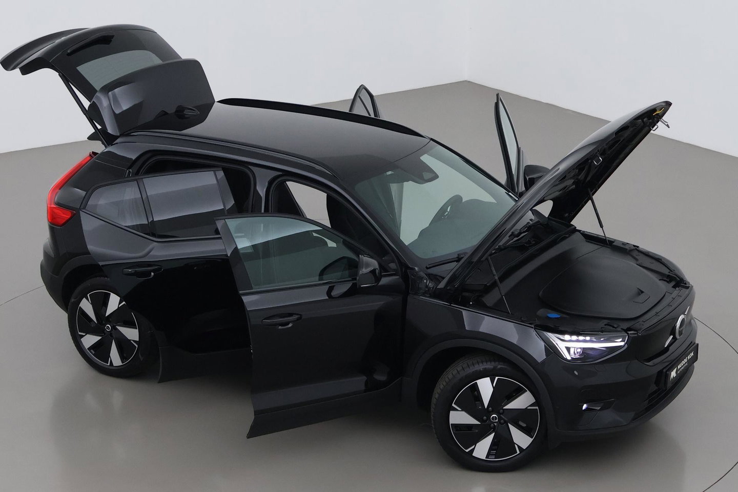 Volvo EX40 Single Motor Extended Range Plus | 82 kWh | Harman/Kardon | 360° Camera | BLIS | Stoel+Stuurverwarming | ACC