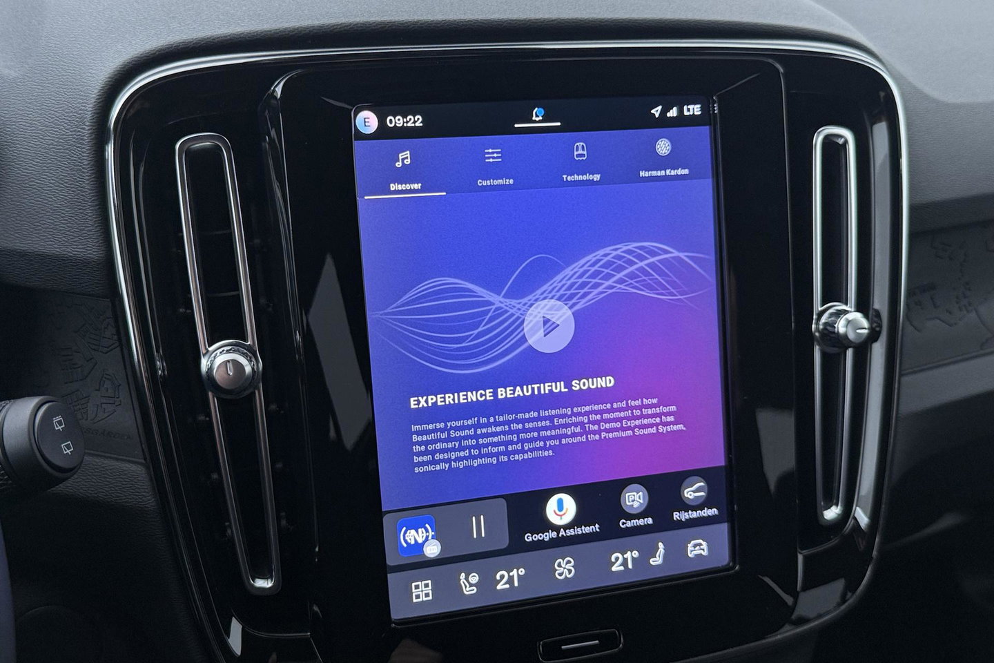 Volvo EX40 Single Motor Extended Range Plus | 82 kWh | Harman/Kardon | 360° Camera | BLIS | Stoel+Stuurverwarming | ACC