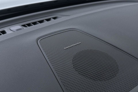 Volvo XC60 T6 Plus Black Edition | Harman/Kardon | Panoramadak | Head-Up | 360-camera