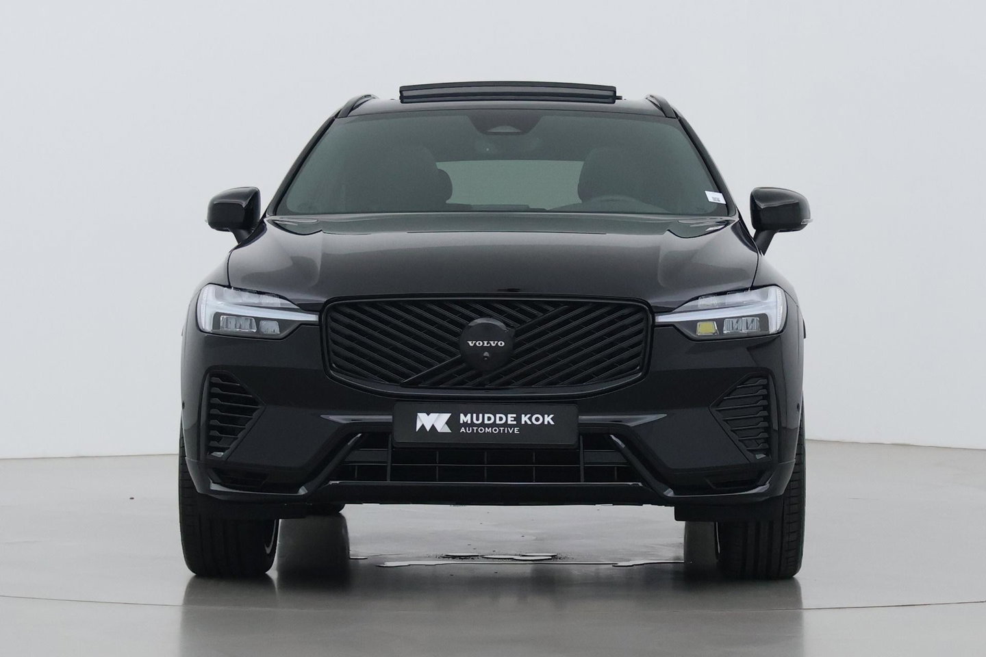 Volvo XC60 T6 Plus Black Edition | Harman/Kardon | Panoramadak | Head-Up | 360-camera