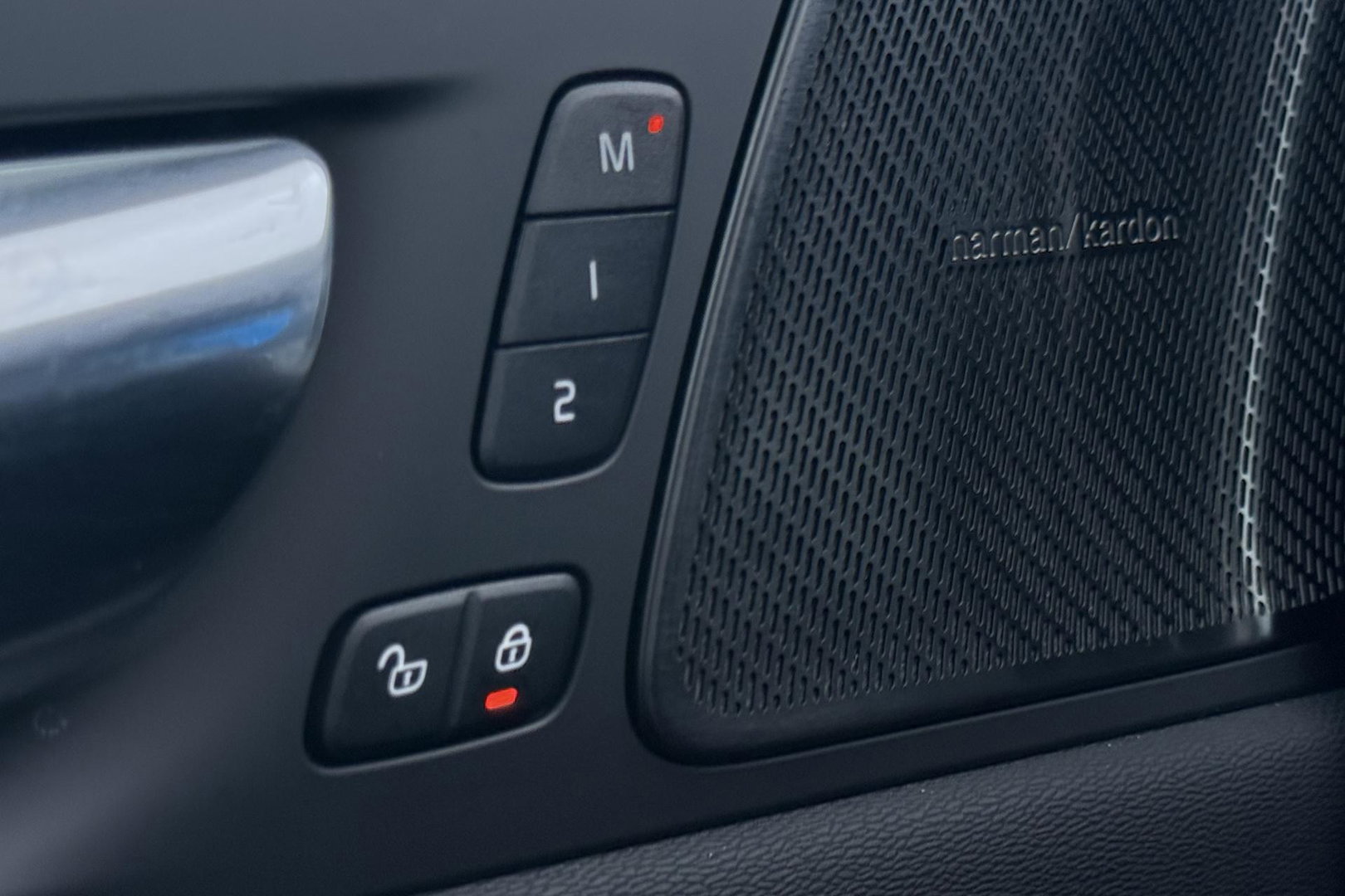 Volvo XC60 T6 Plus Black Edition | Harman/Kardon | Panoramadak | Head-Up | 360-camera