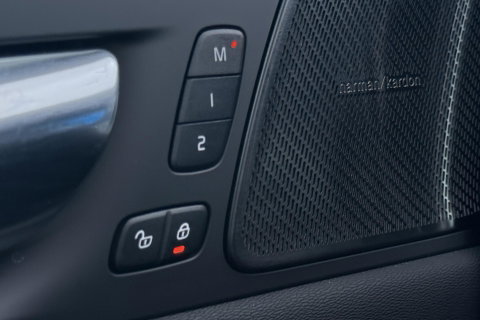 Volvo XC60 T6 Plus Black Edition | Harman/Kardon | Panoramadak | Head-Up | 360-camera