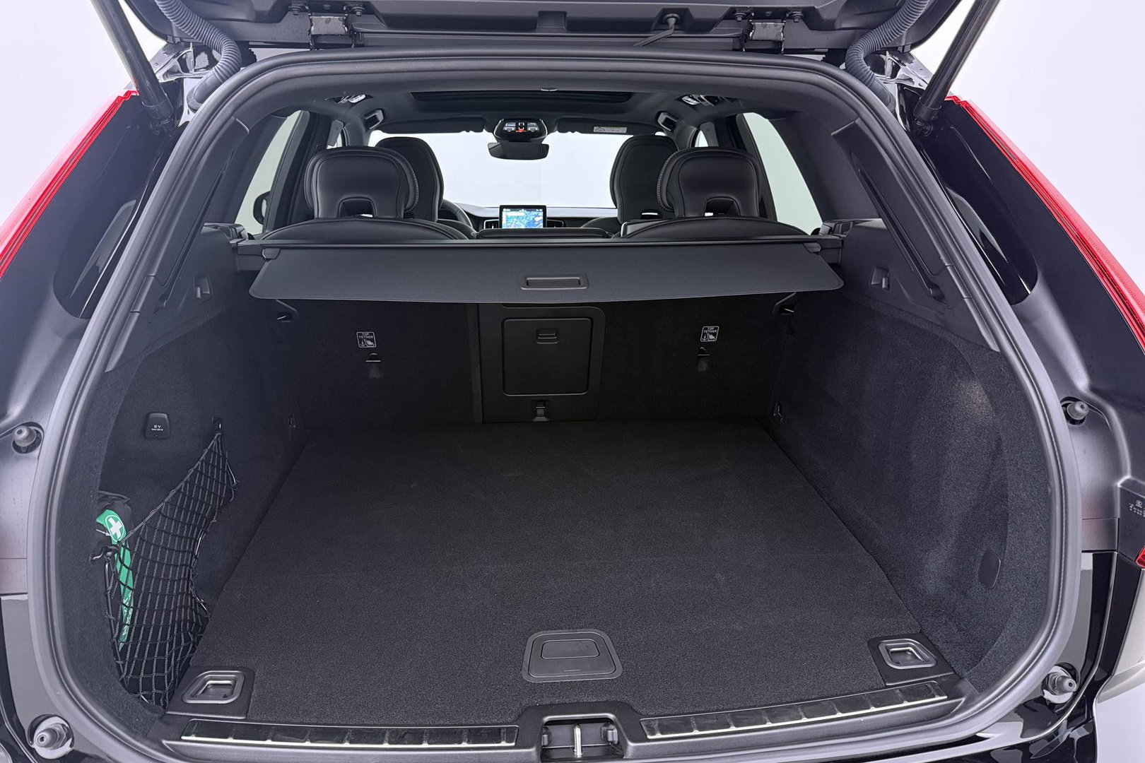 Volvo XC60 T6 Plus Black Edition | Harman/Kardon | Panoramadak | Head-Up | 360-camera