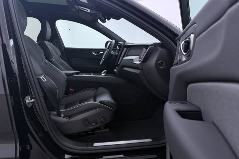Volvo XC60 T6 Plus Black Edition | Harman/Kardon | Panoramadak | Head-Up | 360-camera