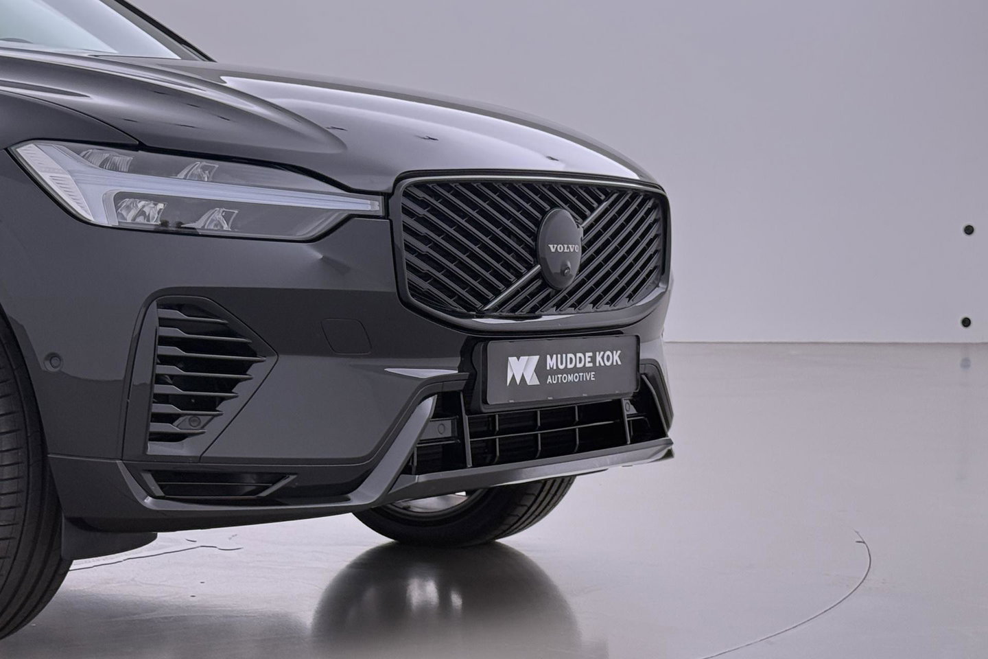 Volvo XC60 T6 Plus Black Edition | Harman/Kardon | Panoramadak | Head-Up | 360-camera