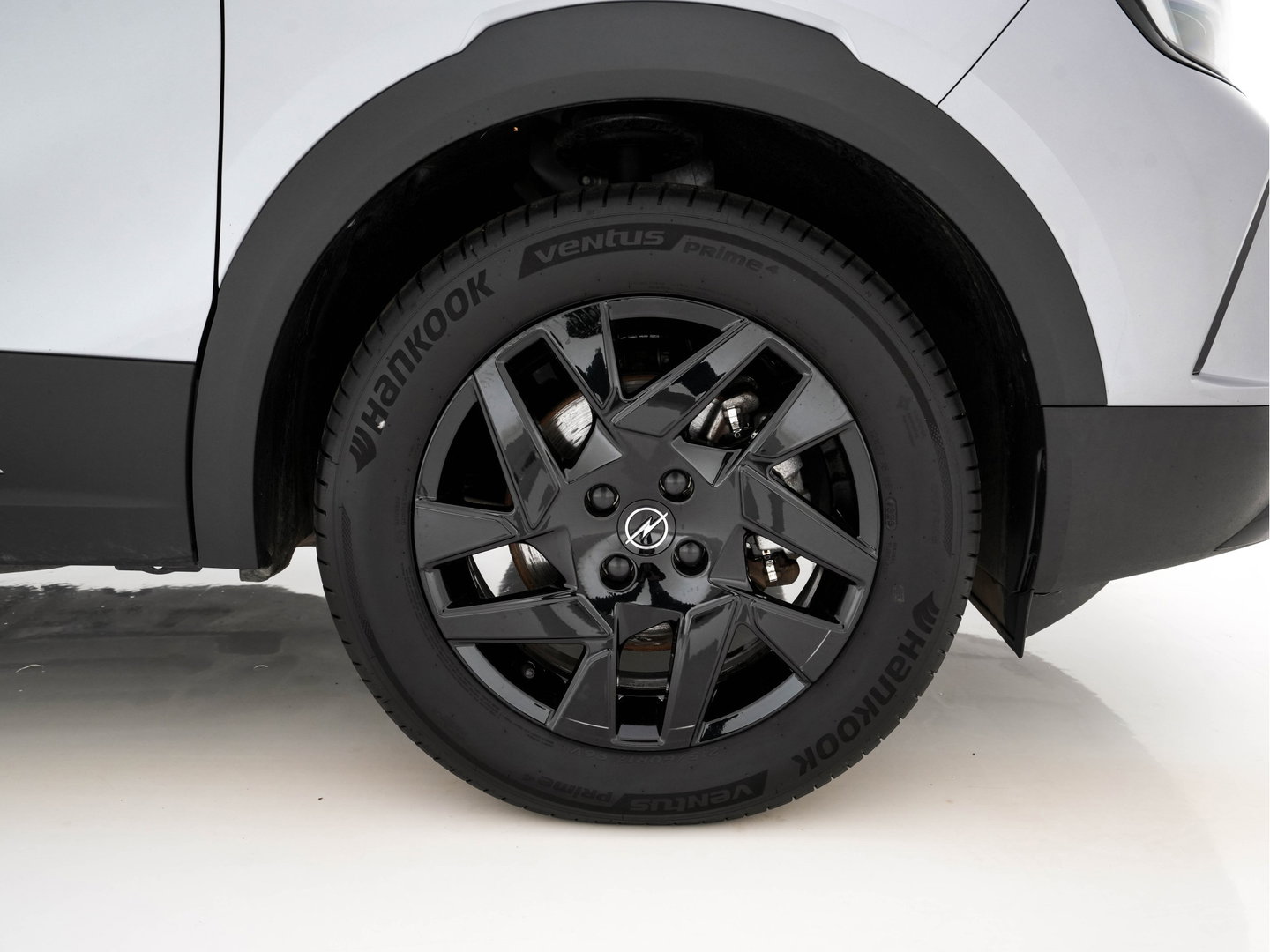 Opel Mokka Electric Level 4 50 kWh [3-Fase-11kW] {SoH-95%} (INCL.BTW) Aut. *HEATPUMP | LEATHER-FABRIC | DIGI-COCKPIT | FULL-LED | CAMERA | COMFORTSEATS | KEYLESS | DAB+ | ECC | CRUISE | 17''ALU*