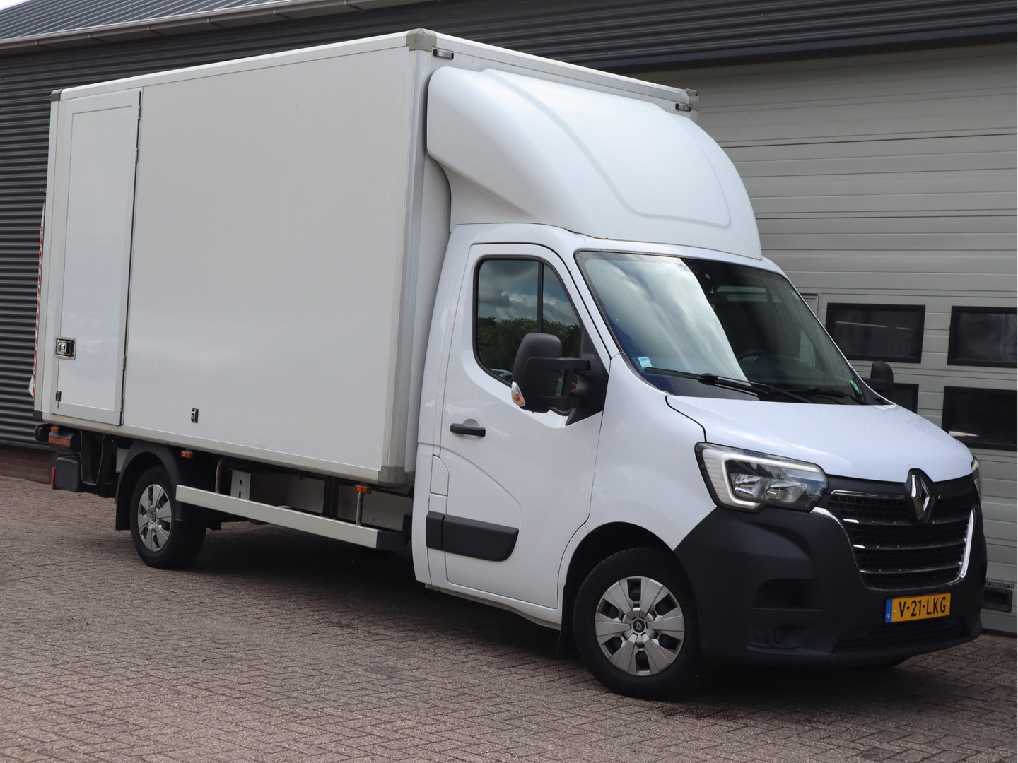 Renault Master T35 2.3 dCi 146pk Euro 6 Bakwagen - Laadklep - Cruise - Camera