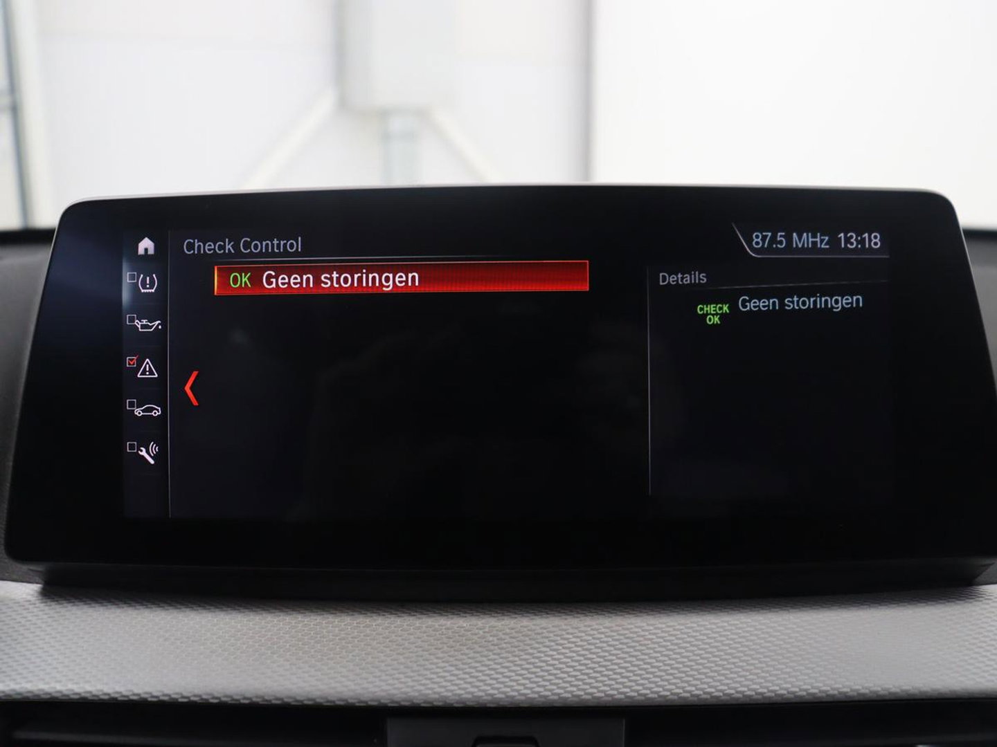BMW X1 sDrive18i High Executive M-sport | Head-up | Half Leder | Adaptive cruise | Full LED | Climate control | Stoelverwarming | Navigatie | Park assist | Camera |