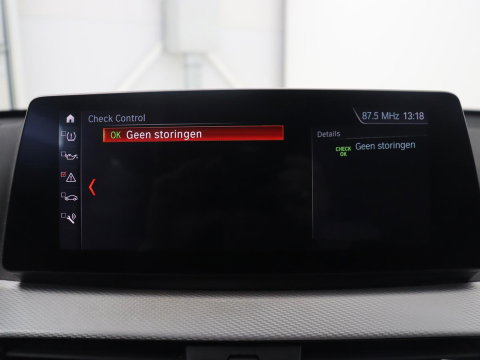 BMW X1 sDrive18i High Executive M-sport | Head-up | Half Leder | Adaptive cruise | Full LED | Climate control | Stoelverwarming | Navigatie | Park assist | Camera |