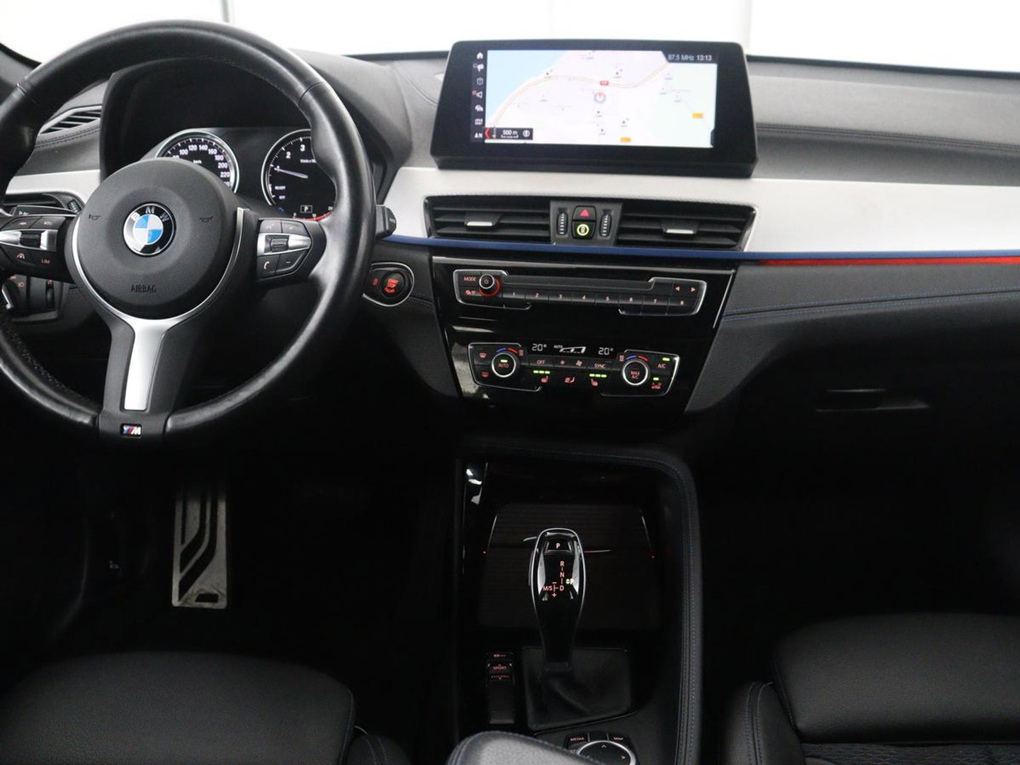 BMW X1 sDrive18i High Executive M-sport | Head-up | Half Leder | Adaptive cruise | Full LED | Climate control | Stoelverwarming | Navigatie | Park assist | Camera |
