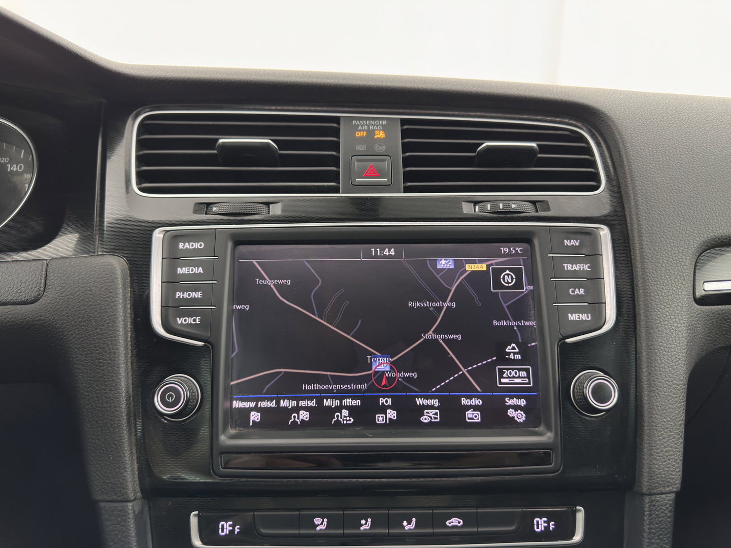 Volkswagen Golf 1.4 TSI GTE (Plug-in) (INCL.BTW) *PANO | FULL-LED | NAVI-FULLMAP | SPORT-SEATS | PRIVACY-GLASS | AMBIENT-LIGHT | SHIFT-PADDLES | ECC | PDC | CRUISE | 17''ALU*
