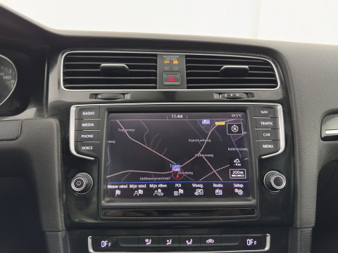 Volkswagen Golf 1.4 TSI GTE (Plug-in) (INCL.BTW) *PANO | FULL-LED | NAVI-FULLMAP | SPORT-SEATS | PRIVACY-GLASS | AMBIENT-LIGHT | SHIFT-PADDLES | ECC | PDC | CRUISE | 17''ALU*