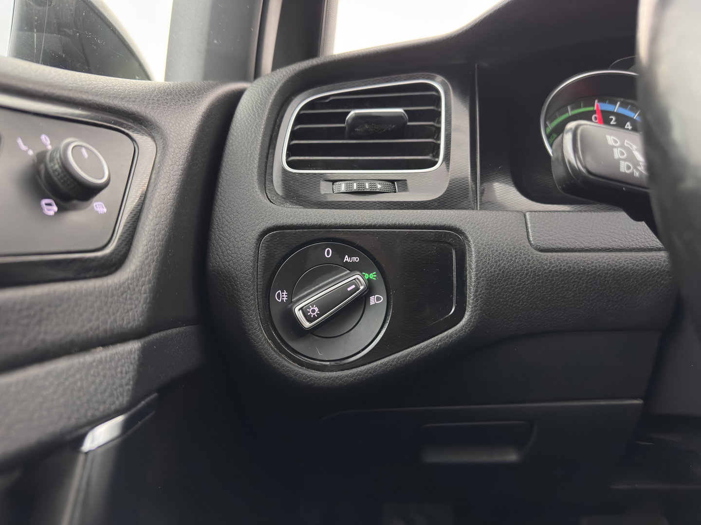 Volkswagen Golf 1.4 TSI GTE (Plug-in) (INCL.BTW) *PANO | FULL-LED | NAVI-FULLMAP | SPORT-SEATS | PRIVACY-GLASS | AMBIENT-LIGHT | SHIFT-PADDLES | ECC | PDC | CRUISE | 17''ALU*