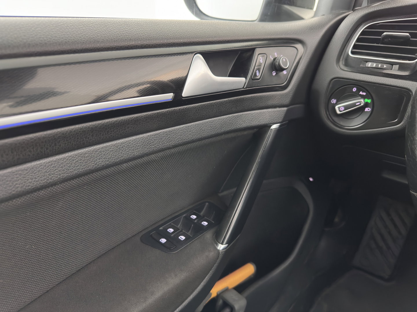 Volkswagen Golf 1.4 TSI GTE (Plug-in) (INCL.BTW) *PANO | FULL-LED | NAVI-FULLMAP | SPORT-SEATS | PRIVACY-GLASS | AMBIENT-LIGHT | SHIFT-PADDLES | ECC | PDC | CRUISE | 17''ALU*