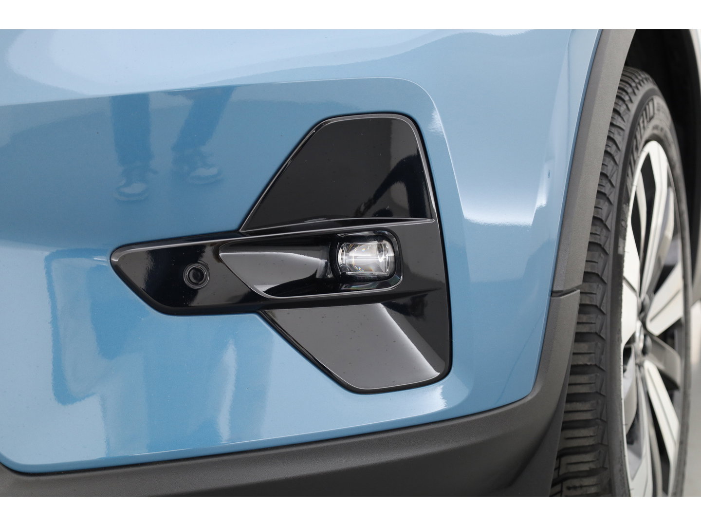 Volvo XC40 1.5 T5 Plug-in hybrid Plus Dark | Leer | ACC | Blis (dodehoek) | Harman & Kardon | Stoel + stuurverw. | verw. voorruit |