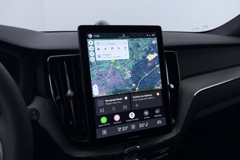 Volvo XC60 T6 Ultra Black Edition | Luchtvering | Bowers & Wilkins | Panoramadak | Head-UP | Stoelventilatie