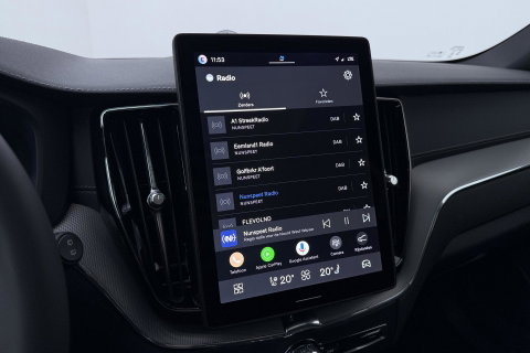 Volvo XC60 T6 Ultra Black Edition | Luchtvering | Bowers & Wilkins | Panoramadak | Head-UP | Stoelventilatie