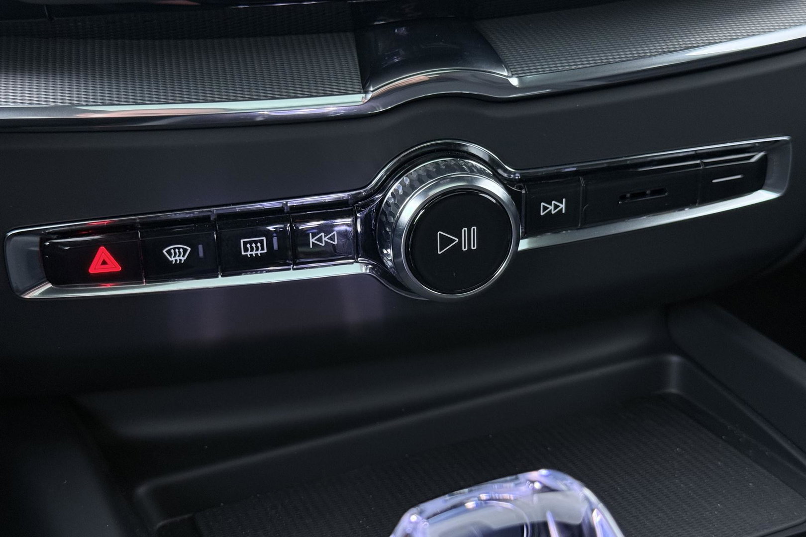 Volvo XC60 T6 Ultra Black Edition | Luchtvering | Bowers & Wilkins | Panoramadak | Head-UP | Stoelventilatie