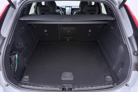 Volvo XC60 T6 Ultra Black Edition | Luchtvering | Bowers & Wilkins | Panoramadak | Head-UP | Stoelventilatie