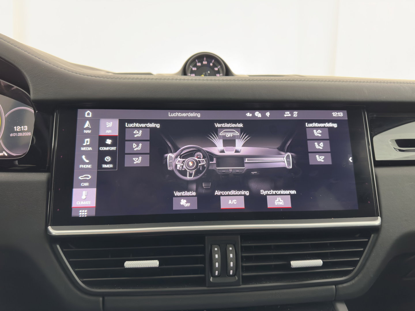 Porsche Cayenne Coupé 3.0 E-Hybrid (Plug-in) Aut. *PANO | HEAD-UP | SPORT-CHRONO | LEATHER | FULL-LED | TOP-VIEW | AIR-SUSPENSION | BOSE-SOUND | HEATED-COMFORTSEATS | NAVI-FULLMAP | PRIVACY-GLASS | SHIFT-PADDLES | ECC | PDC | 21''ALU*